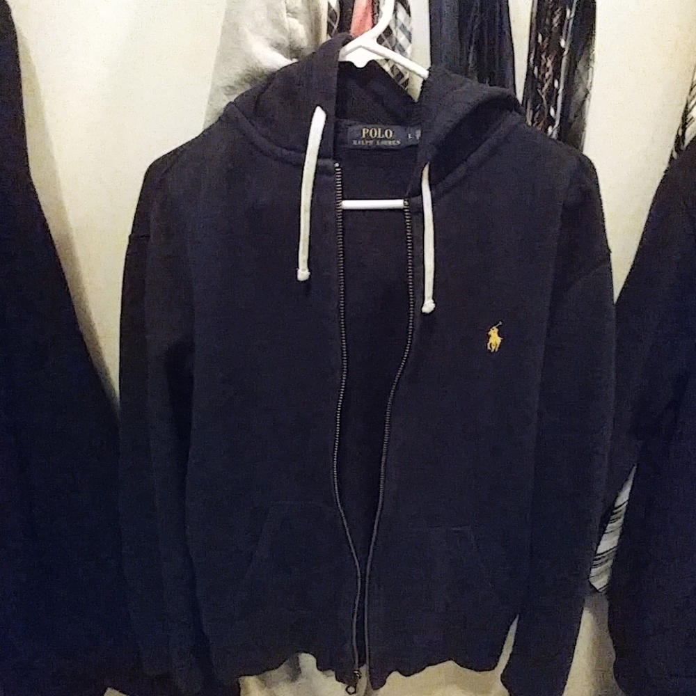 Mens Ralph Laure polo sweatshirt.